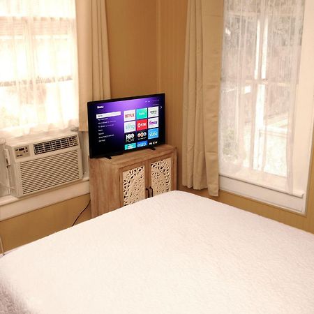 Quaint Historic Downtown Apartment 세인트어거스틴 외부 사진